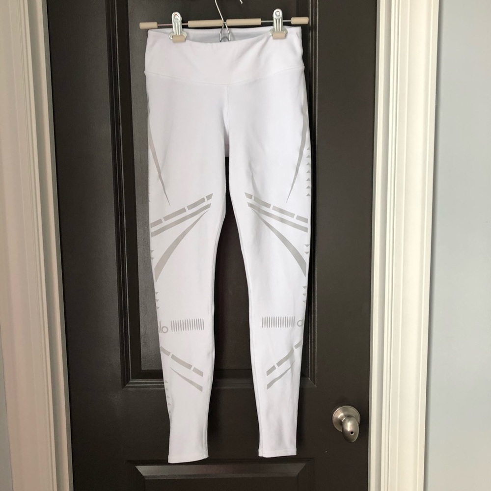ALO airbrush Chakra Legging and matching tank.